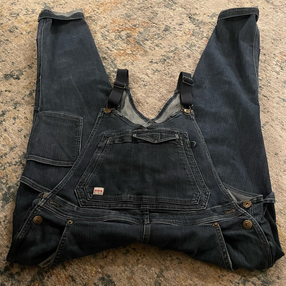 Duluth V-Neck Overalls